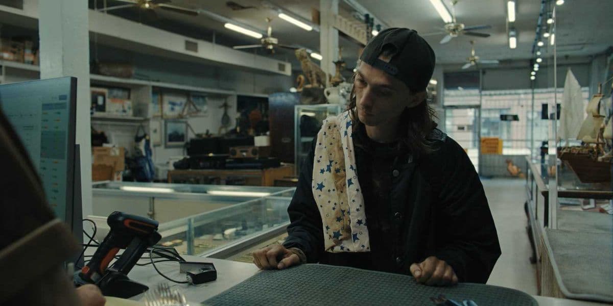How to Write a Screenplay Hollywood Can Sell