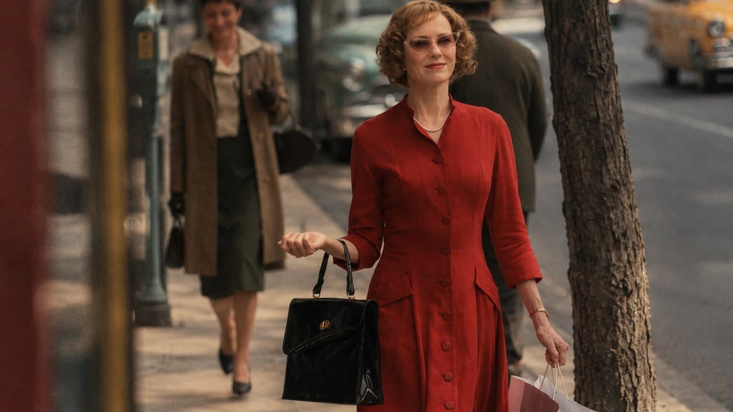 The Housewife: Naomi Watts Thriller Review & Buzz