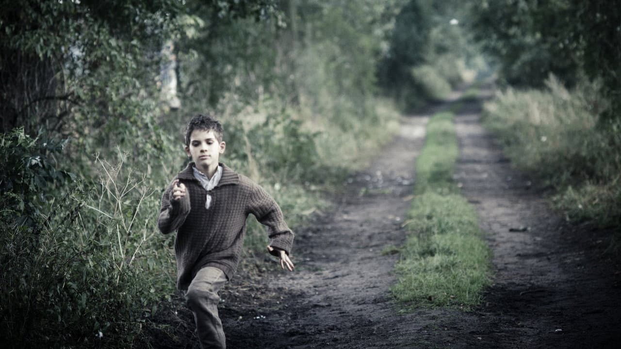 Run Boy Run still 3