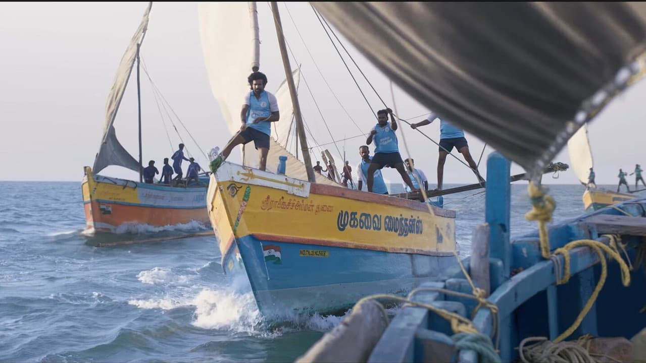 Mandaadi Review: Tamil Boat Race Drama Thrills still 7