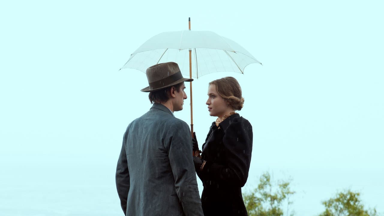 Martin Eden still 7
