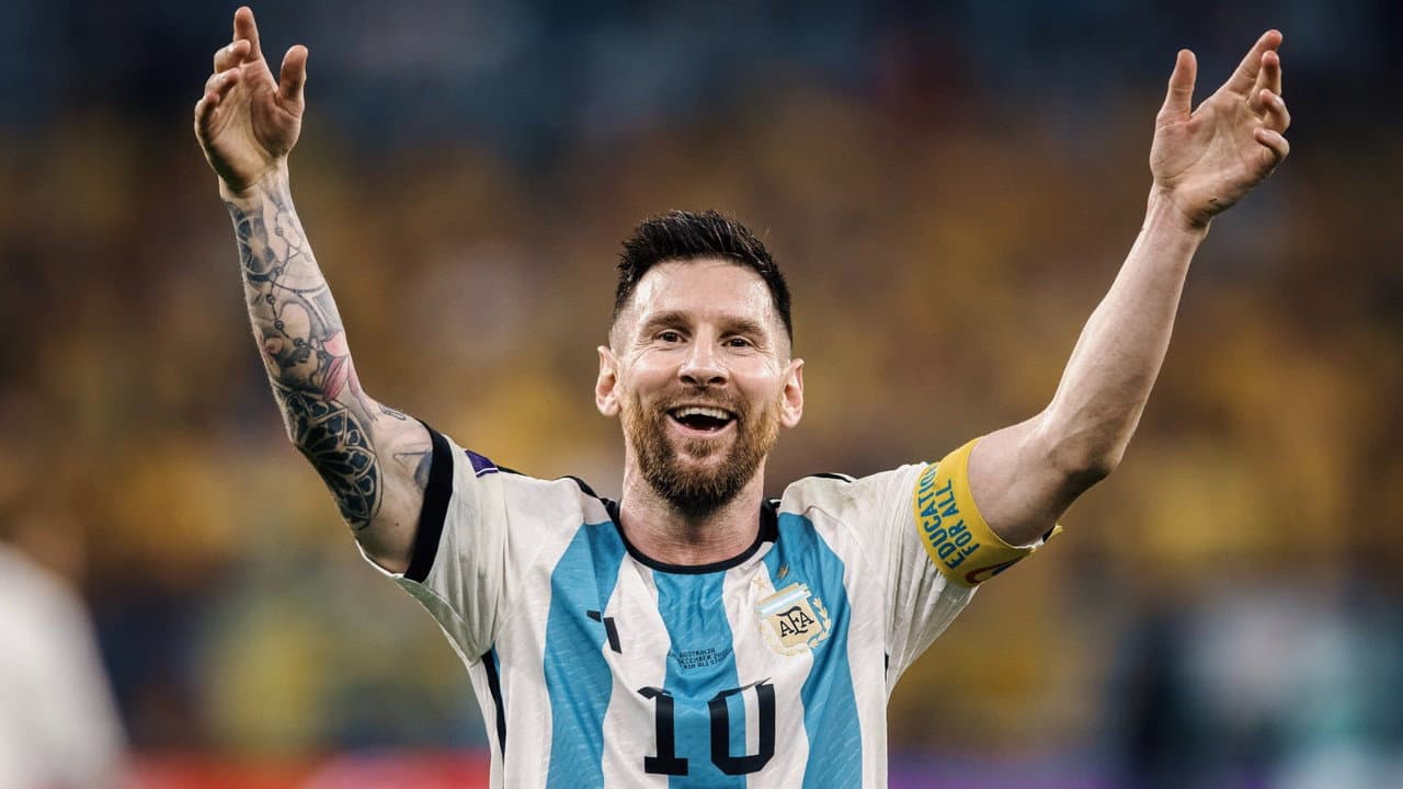 Lionel Messi: Destiny still 3