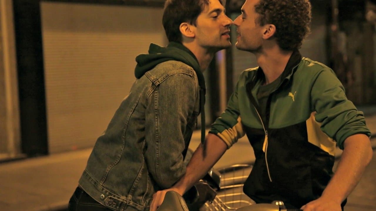 Paris 05:59 / Théo & Hugo still 2