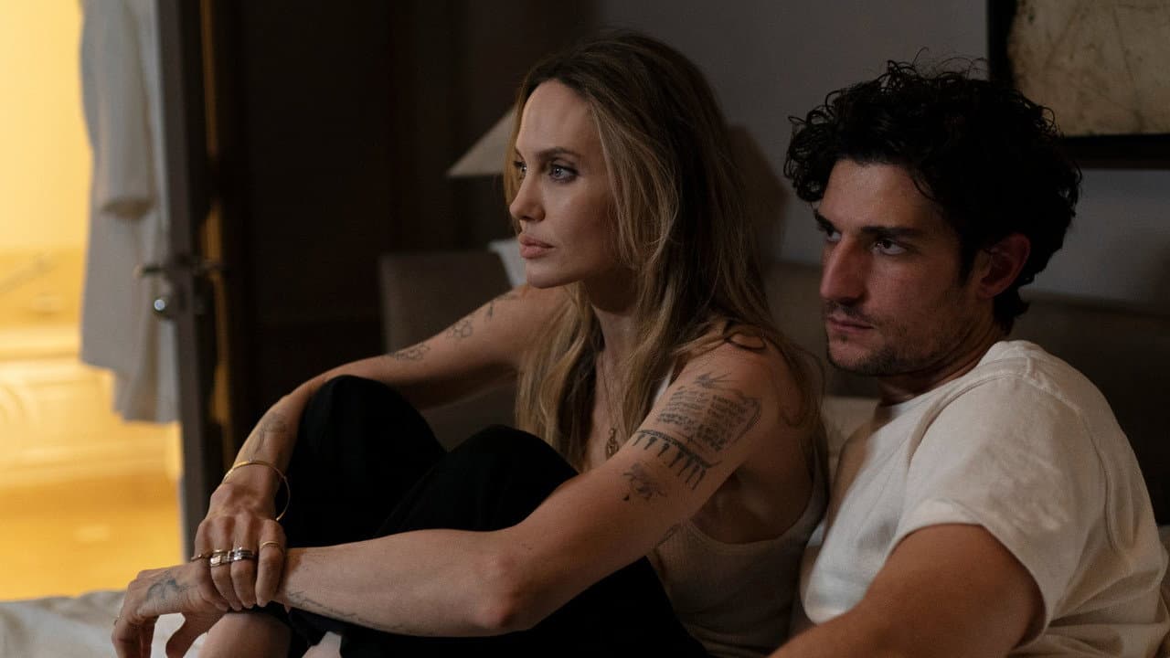 Couture still 8