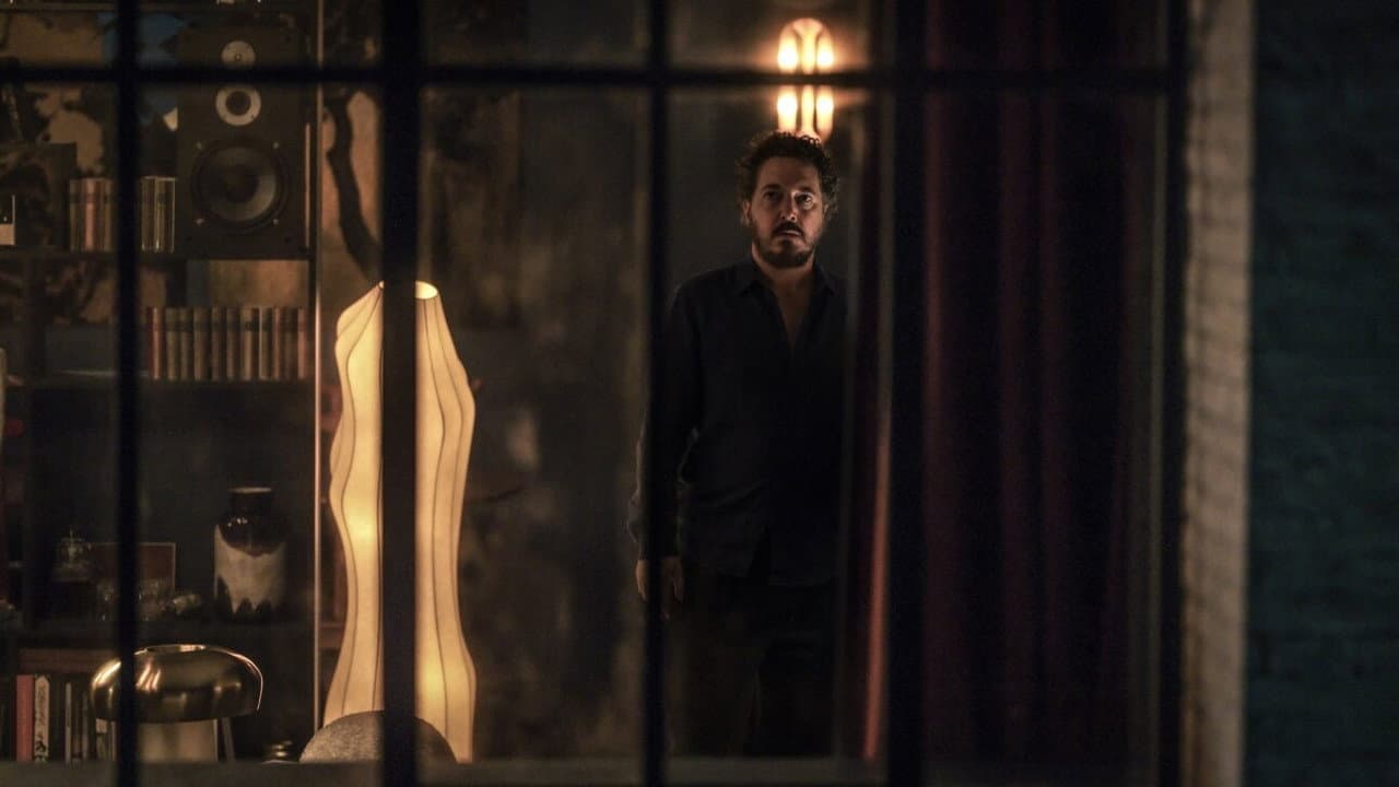 Bazaar (Murder in the Building) still 3