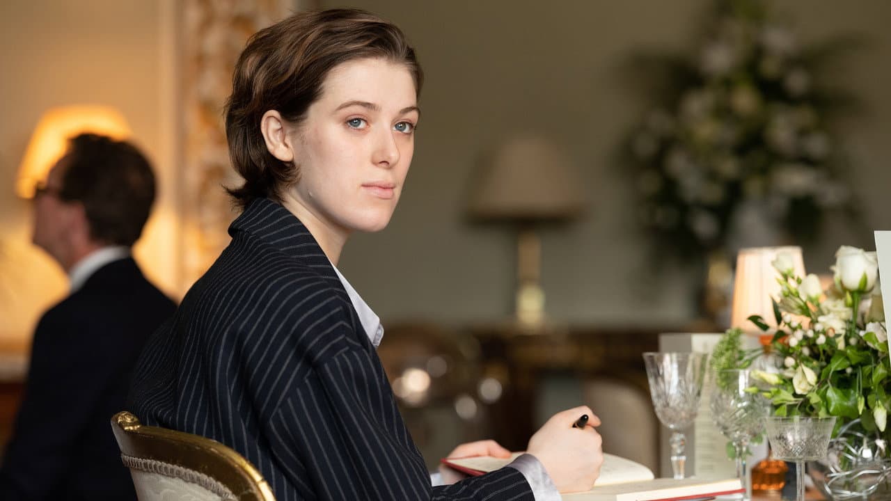 The Souvenir: Part II still 6