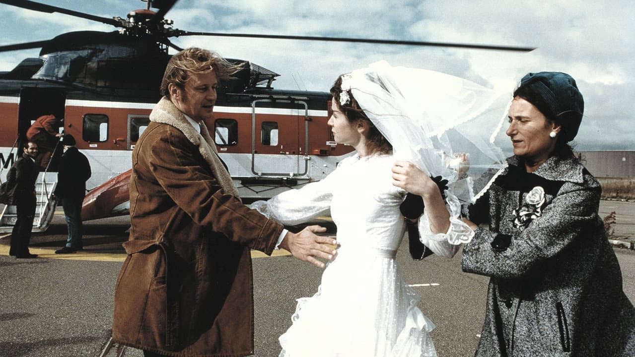 Breaking the Waves still 5
