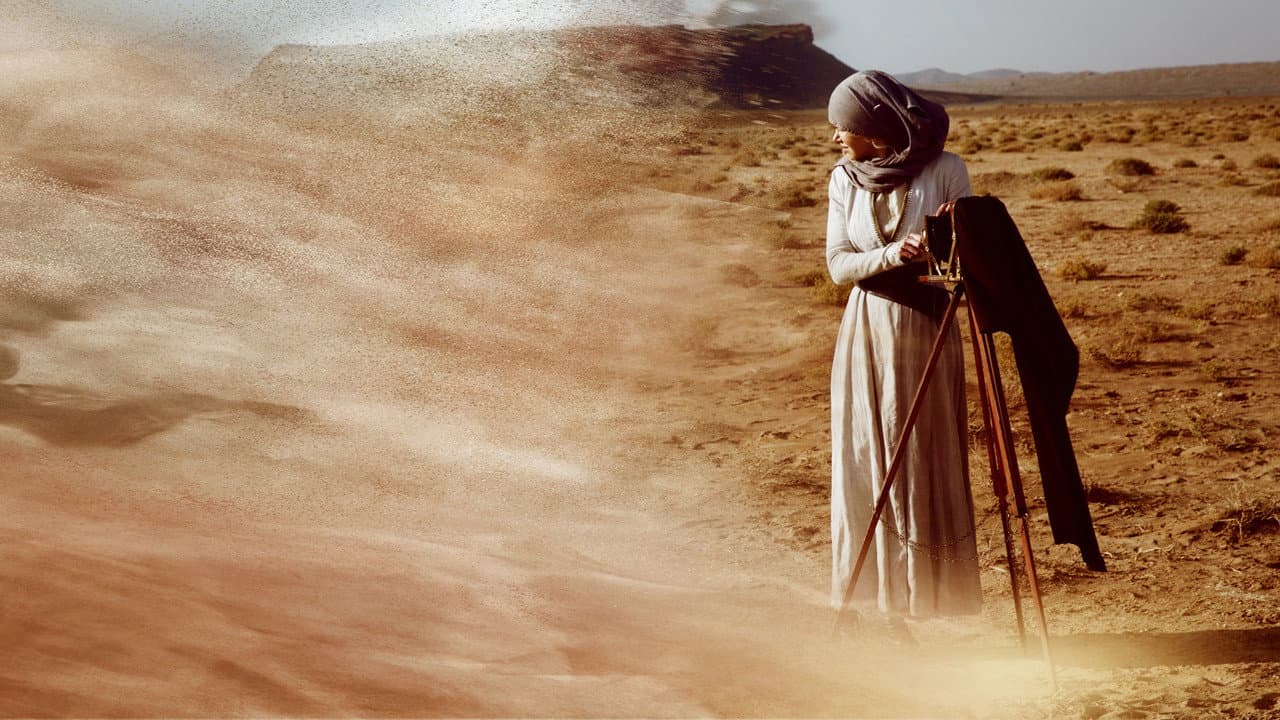 Queen of the Desert still 4