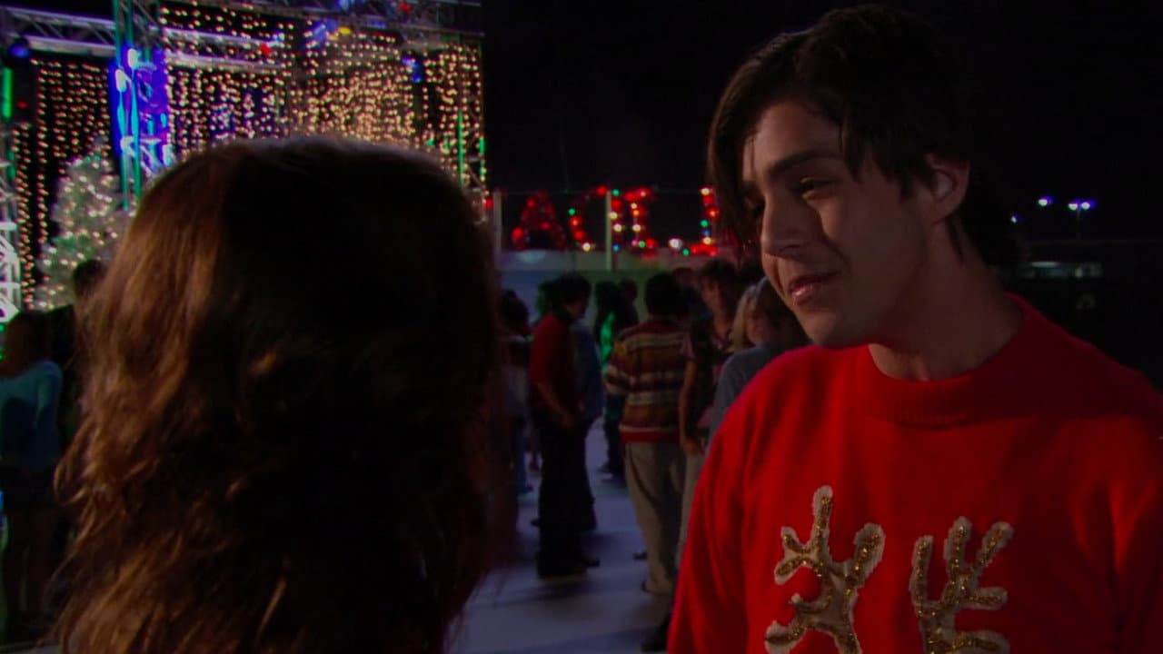Merry Christmas, Drake & Josh still 7