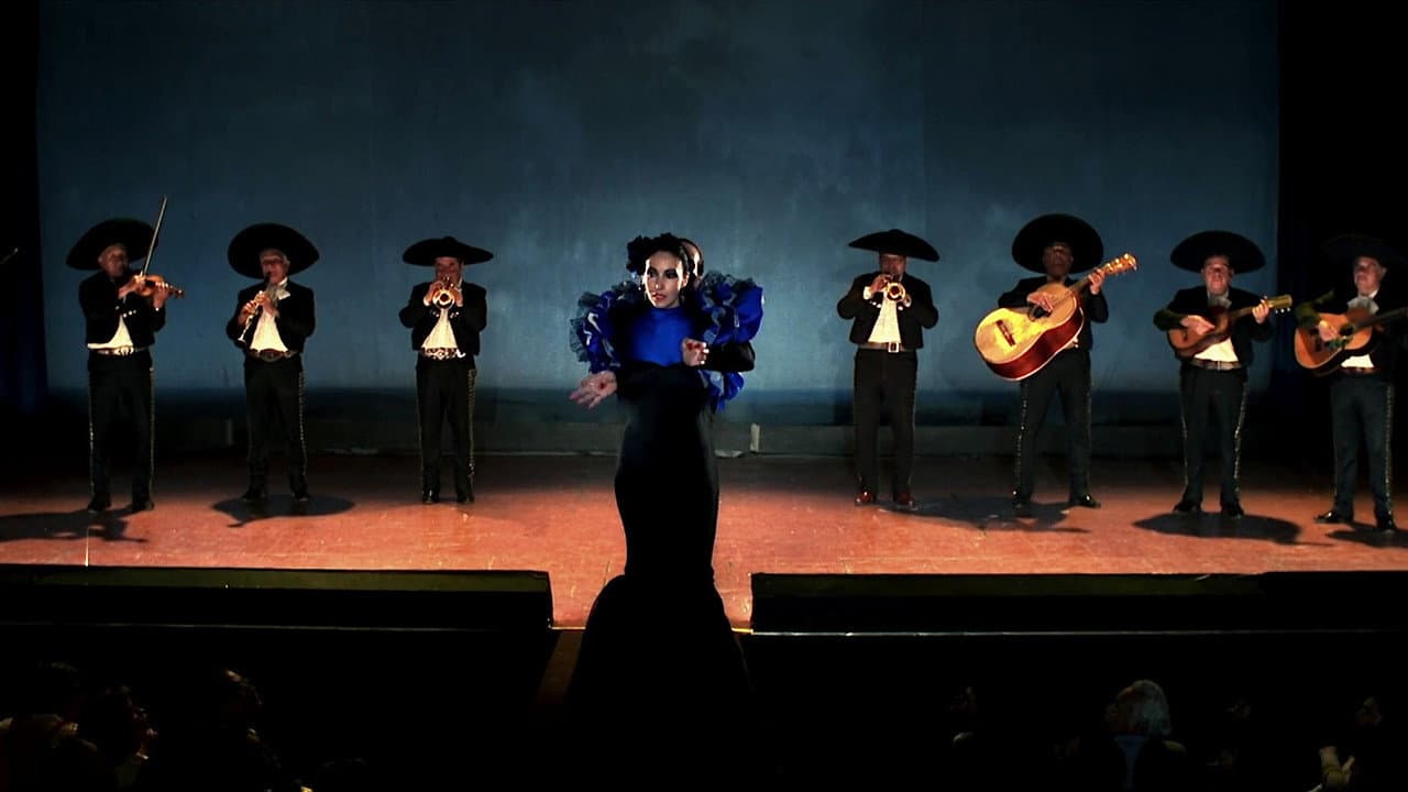 Santa Sangre still 6