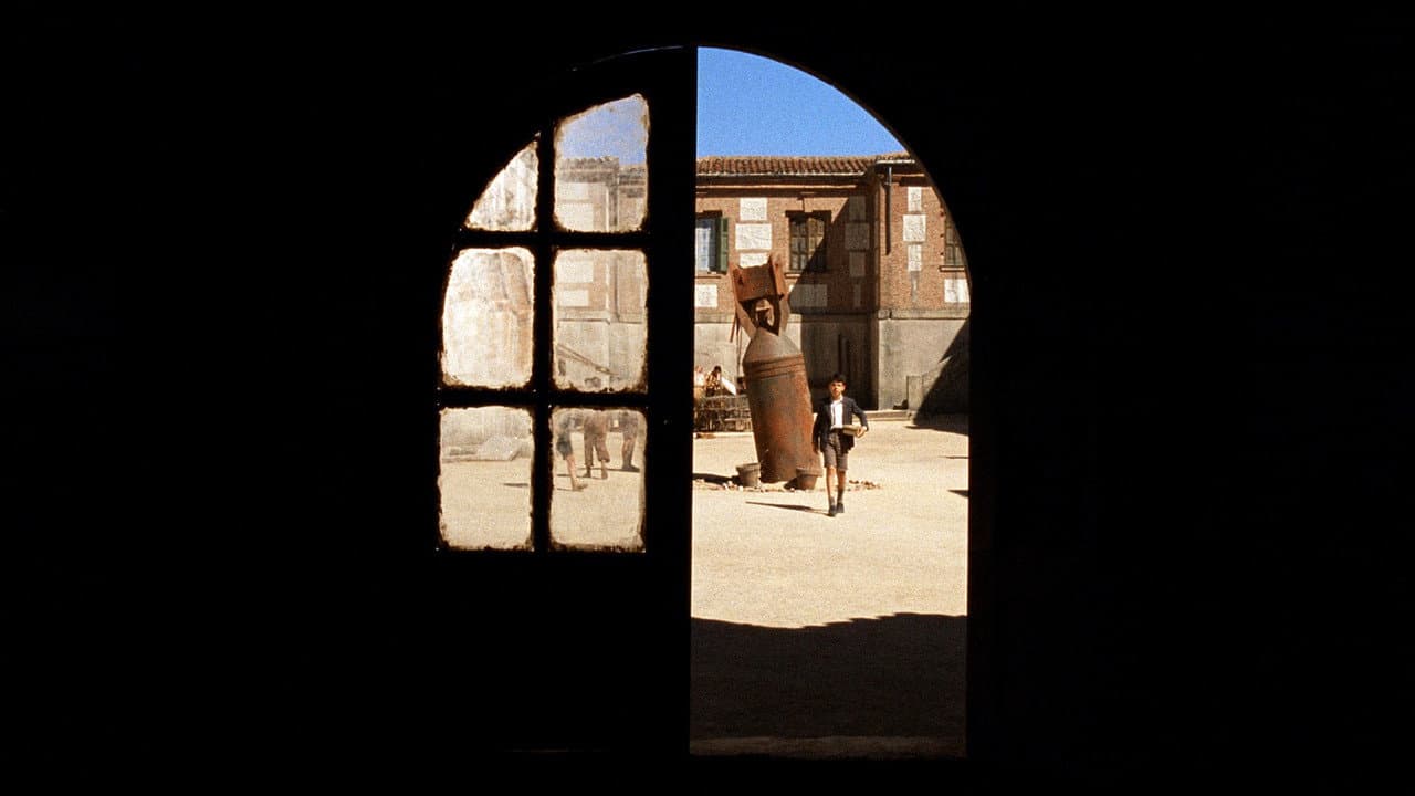 The Devil's Backbone still 6