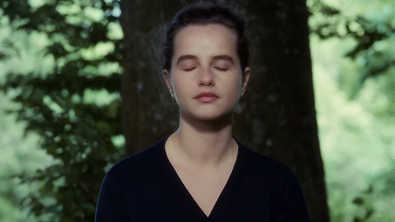 Céline still 7