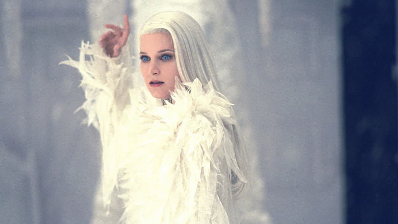 Snow Queen still 8