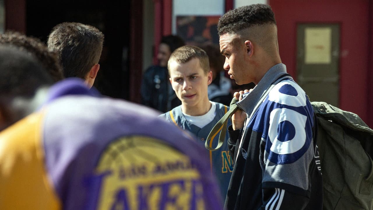 Authentik still 4