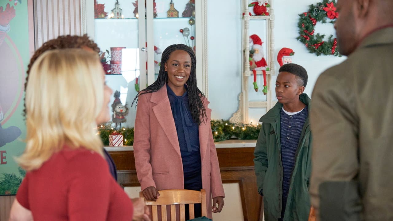 Christmas in Evergreen: Letters to Santa still 4