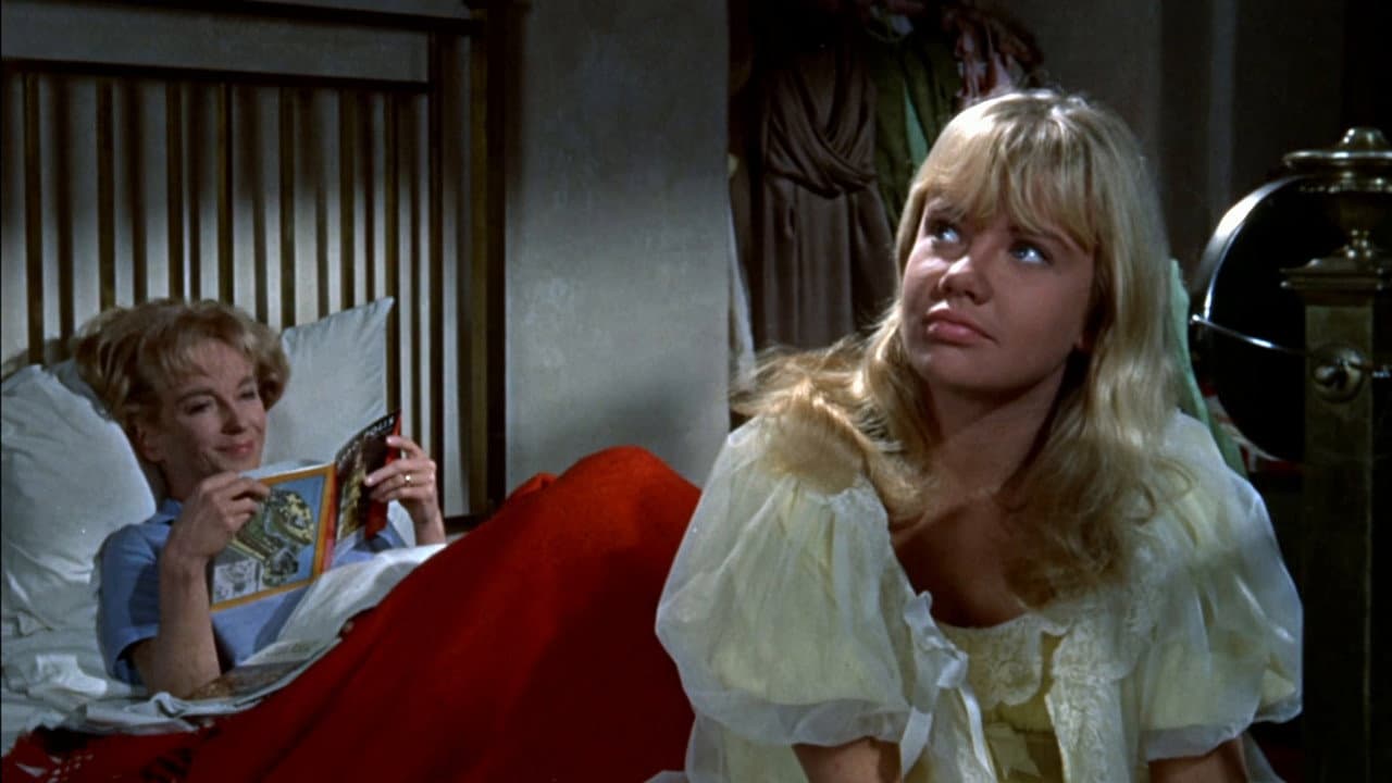 The Moon-Spinners still 7