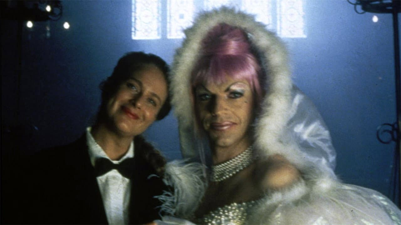 The Adventures of Priscilla, Queen of the Desert still 5
