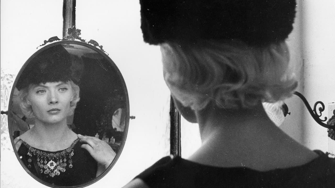 Cléo from 5 to 7 still 2