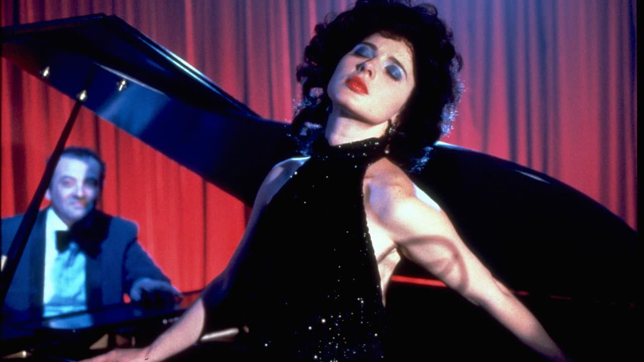 Blue Velvet still 4