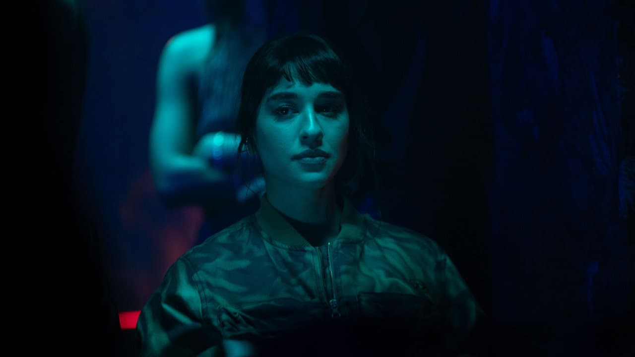 Masterplan Review: Tucci's Wild Mona Lisa Heist still 8