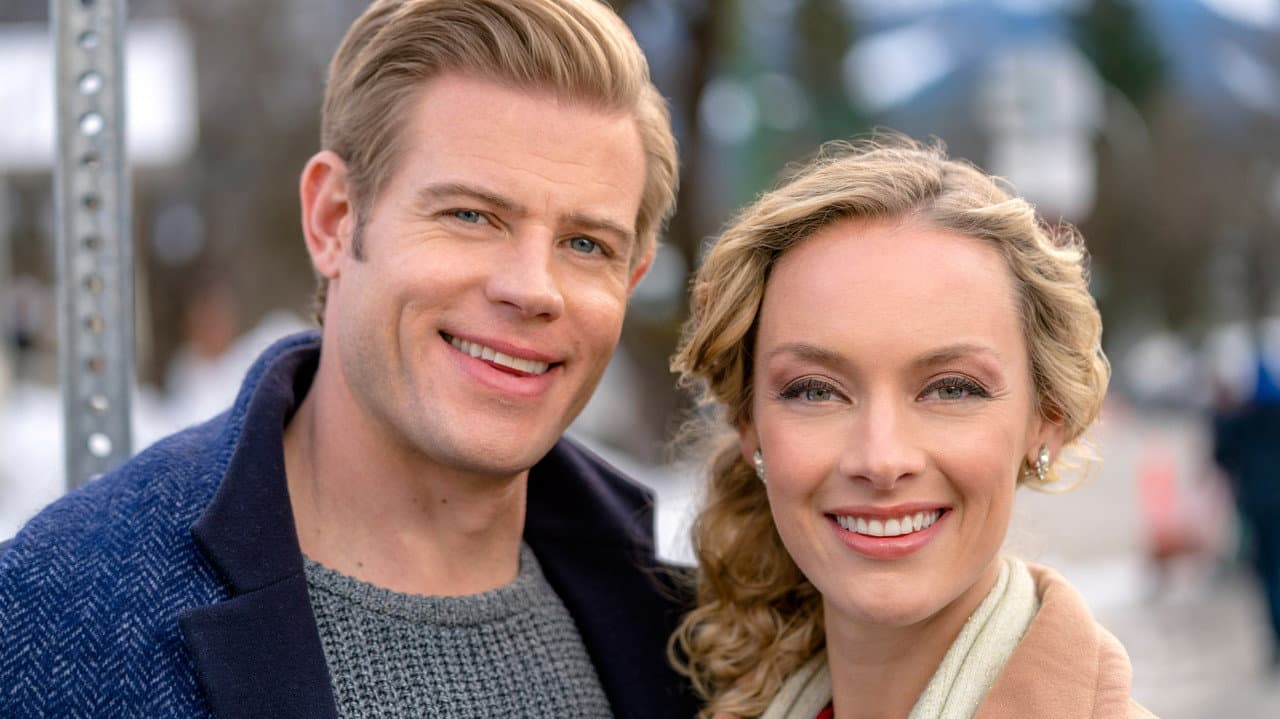 Marry Me at Christmas still 4