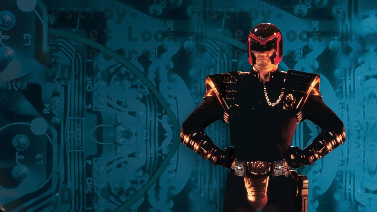 Judge Dredd still 6