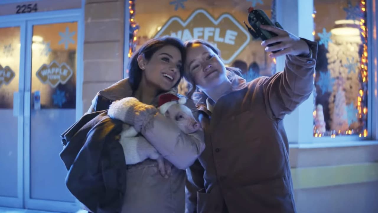 Let It Snow still 7