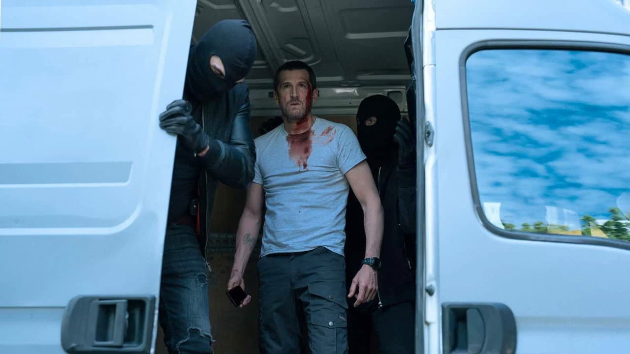 Ad Vitam still 7
