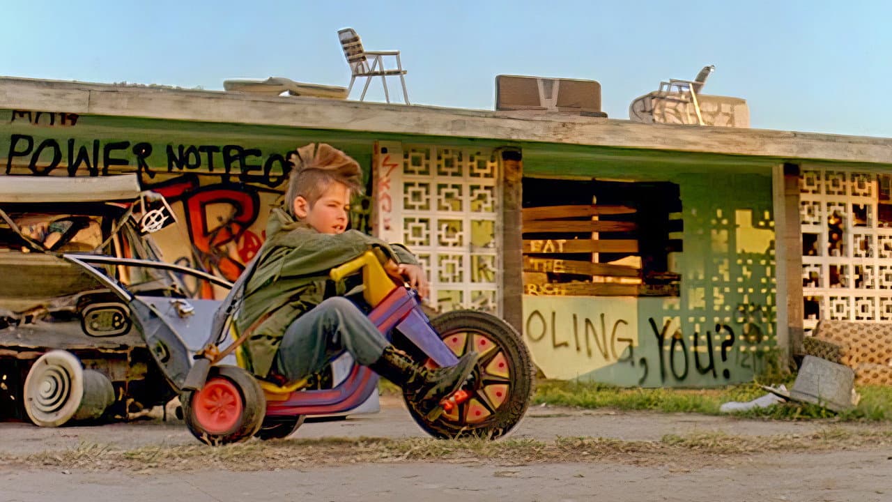 Suburbia still 7