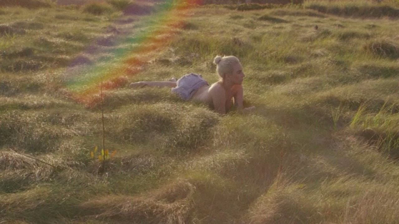 Gaga: Five Foot Two still 4