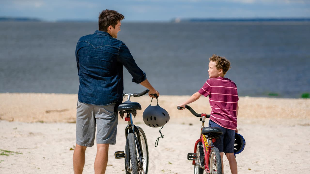 Love at the Shore still 6