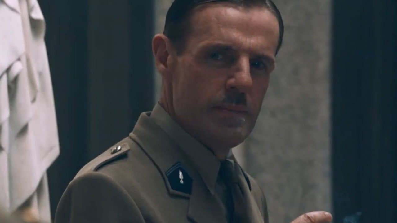 De Gaulle still 3