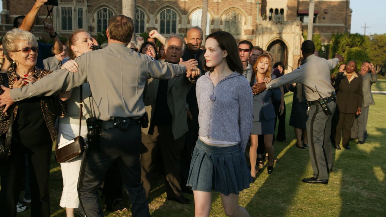 Pretty Persuasion still 5