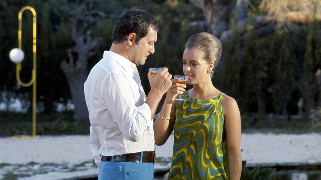 The Swimming Pool still 5
