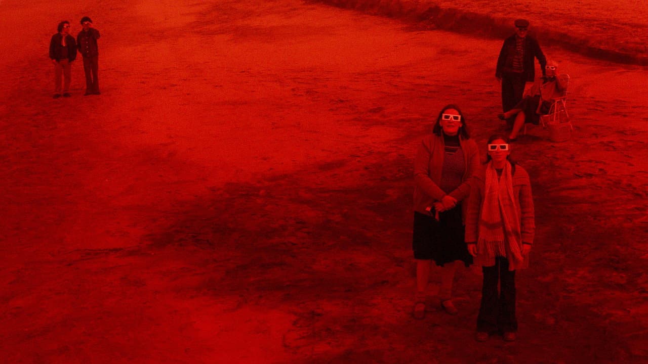 Rojo still 6