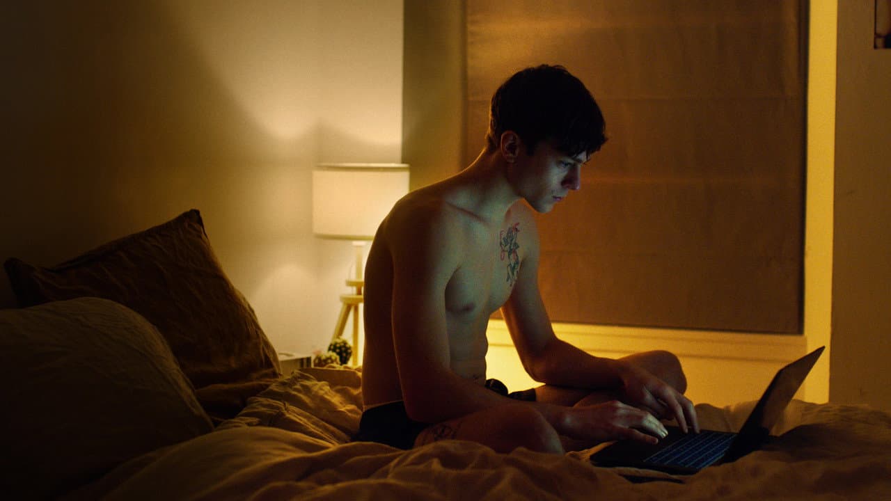 Sebastian still 4