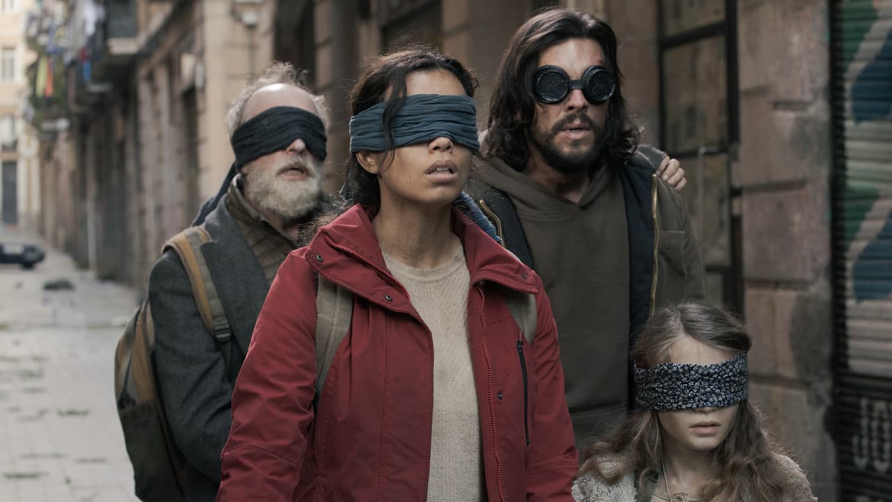 Bird Box Barcelona still 5