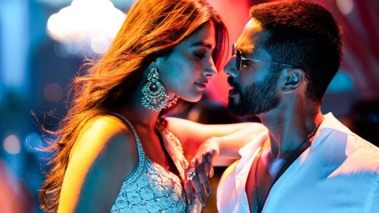 Deva still 5