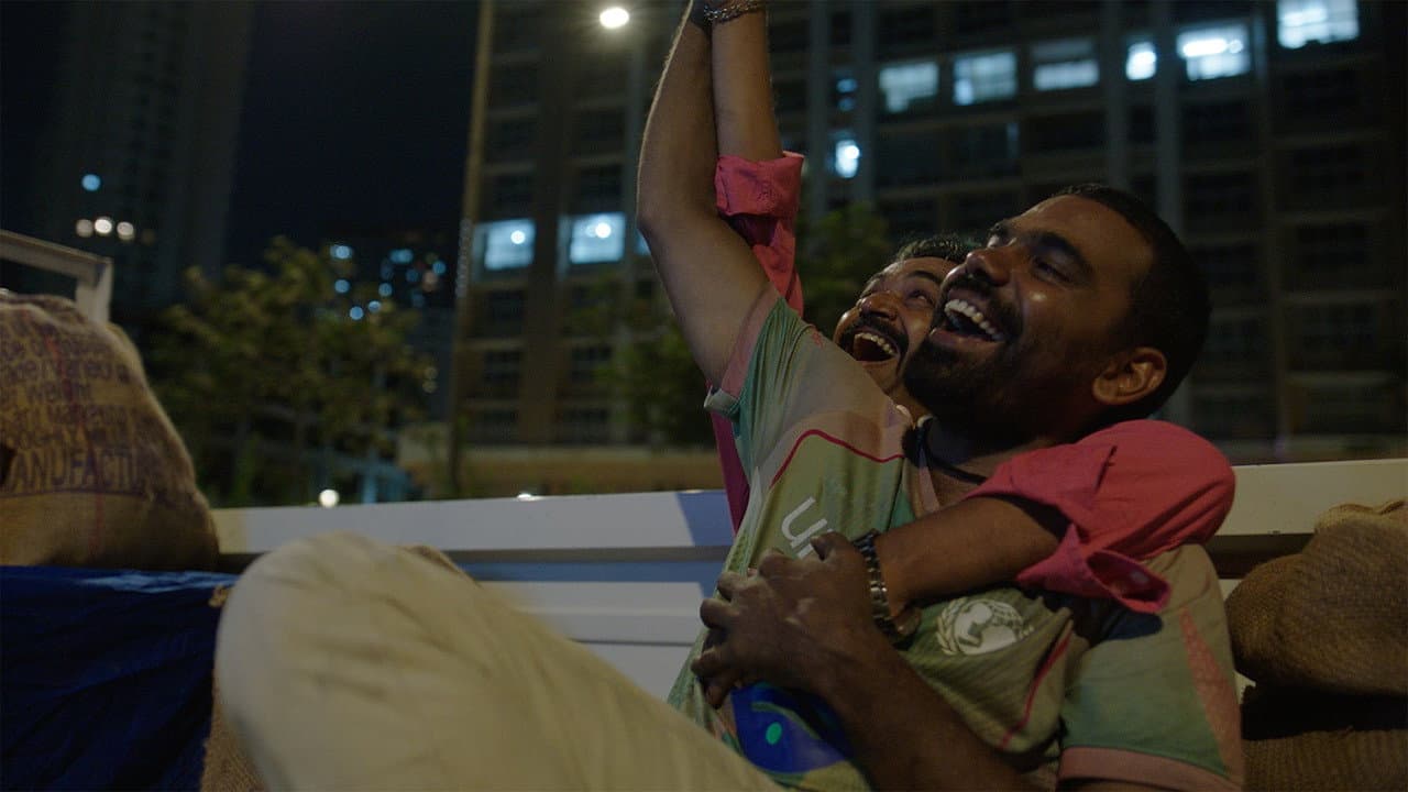 Lovers in the Blue Night Review: Anuparna Roy's Mumbai still 2