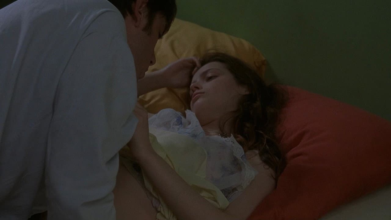 Fat Girl still 6