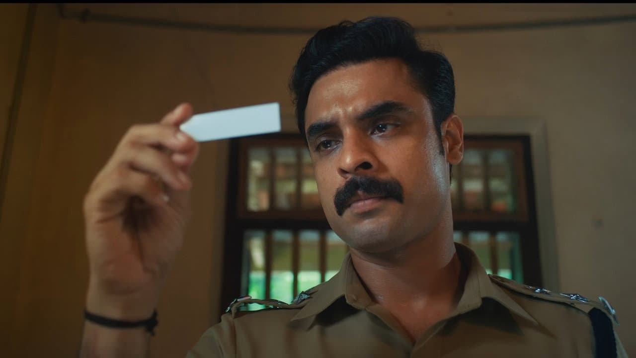 Anweshippin Kandethum still 4