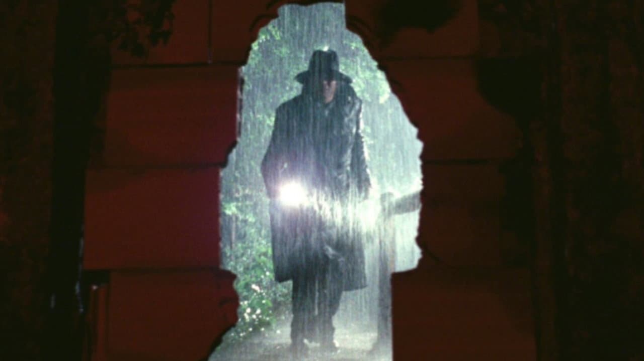 The Night Evelyn Came Out of the Grave still 8