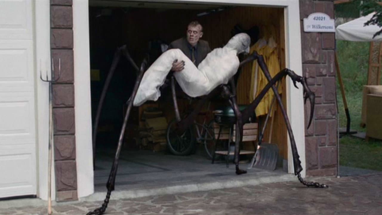 Infestation still 4