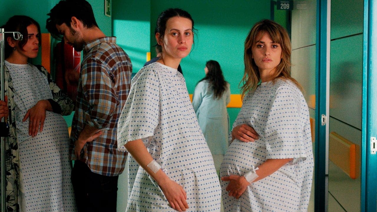 Parallel Mothers still 1