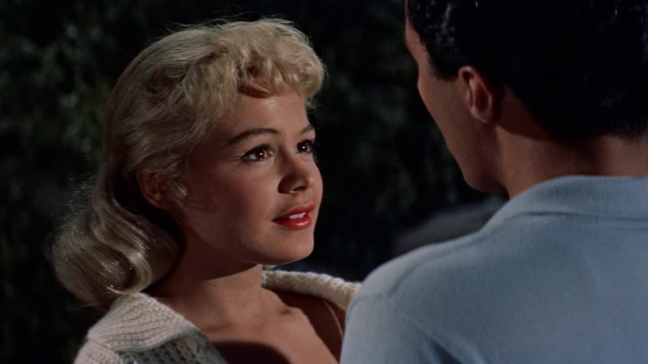 Gidget still 3