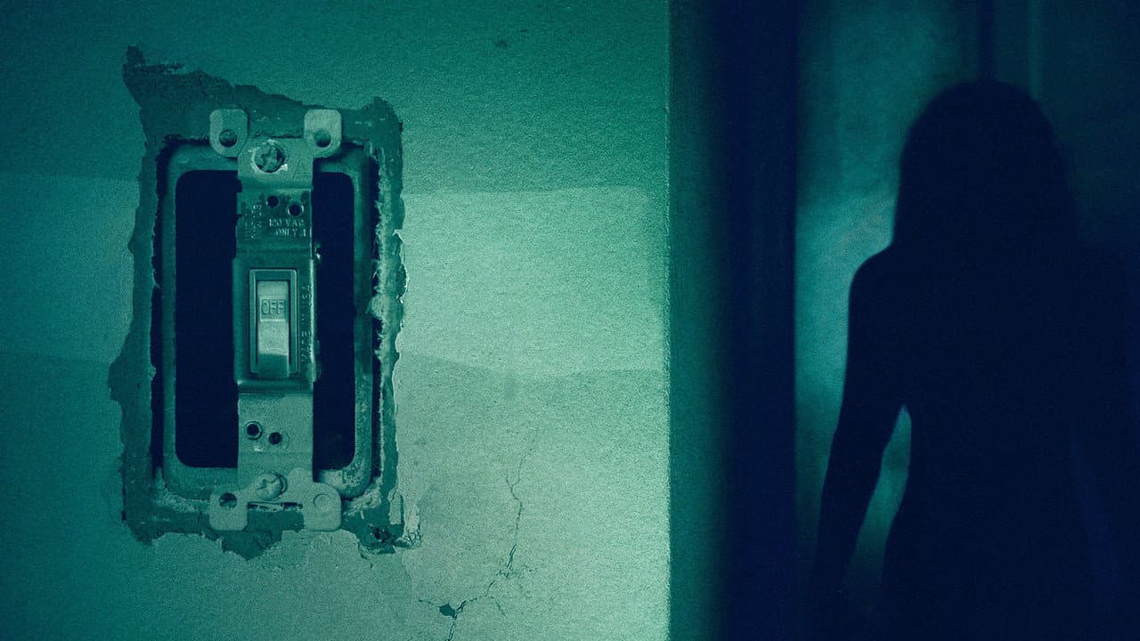 Lights Out still 4