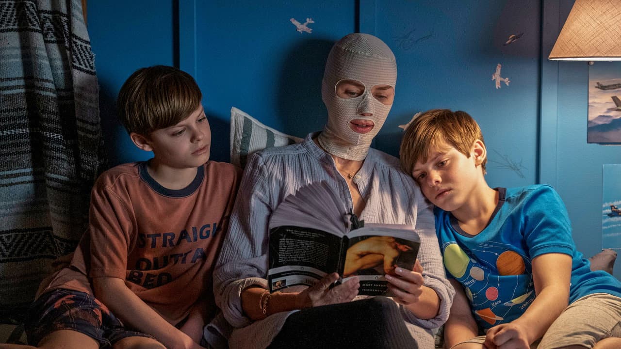 Goodnight Mommy still 3