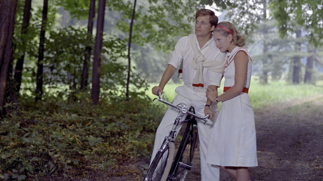 The Garden of the Finzi-Continis still 5