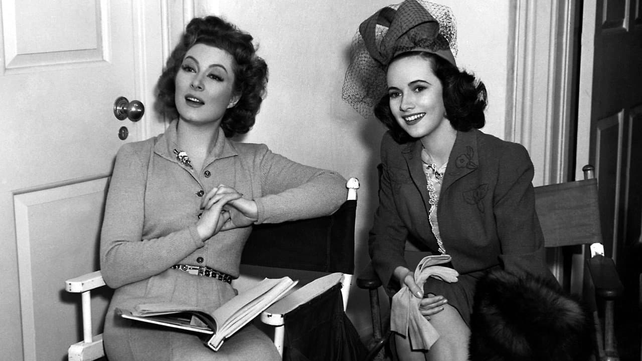 Mrs. Miniver still 8