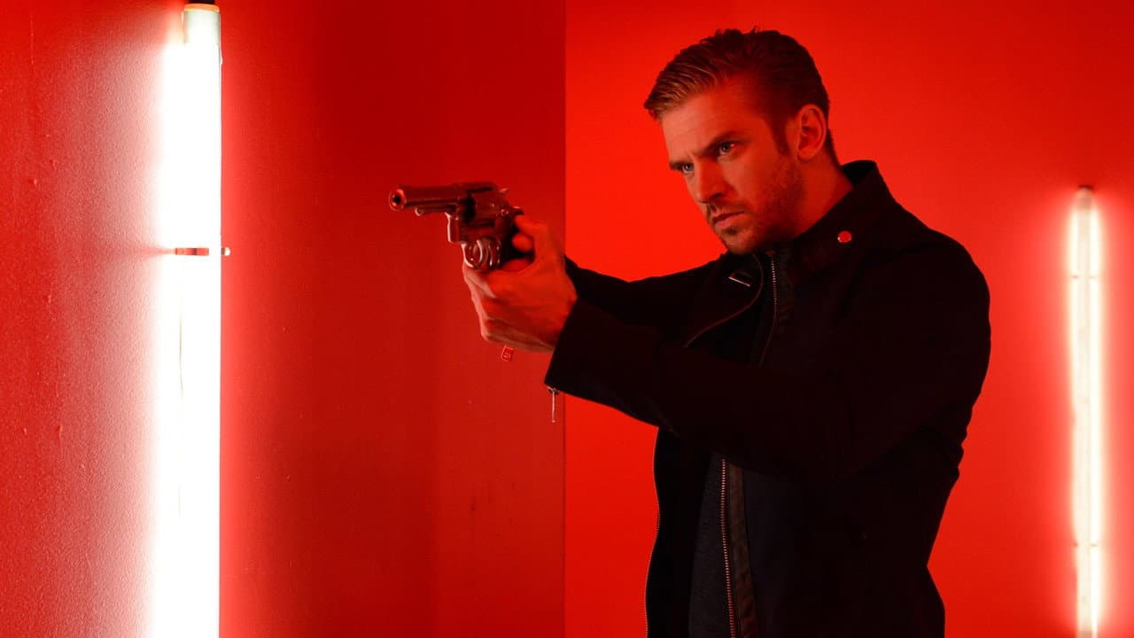 The Guest still 5